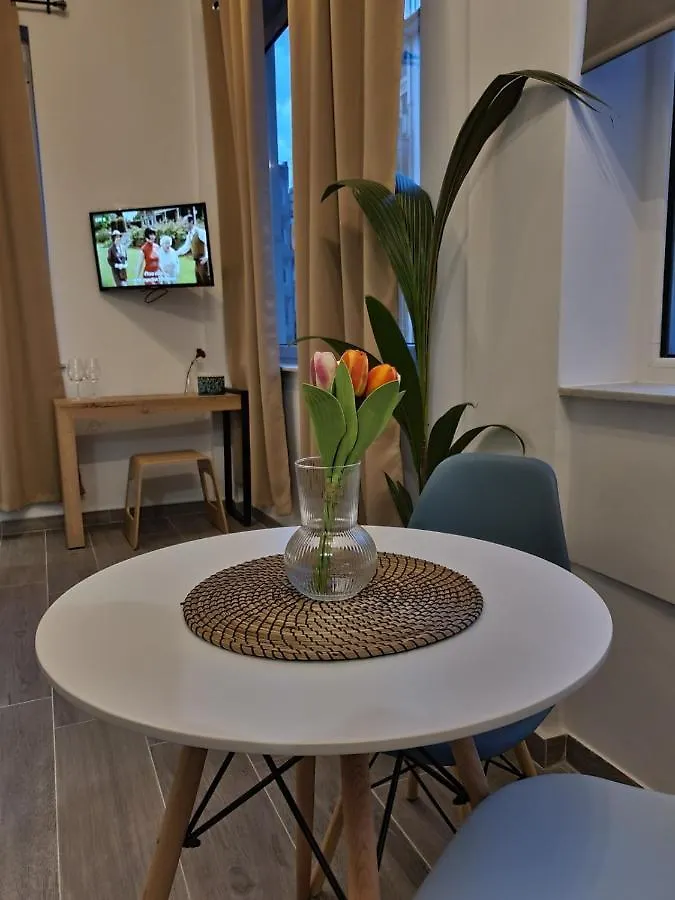 The 9 Project - Thessaloniki City Centre Appartement