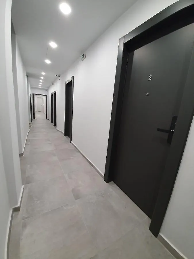 The 9 Project - Thessaloniki City Centre Appartement